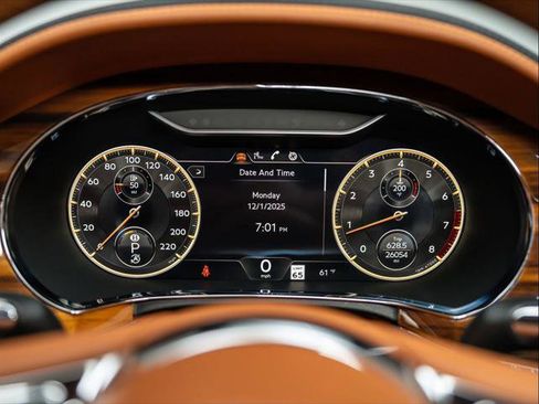 Used 2021 Bentley Flying Spur V8 image 22