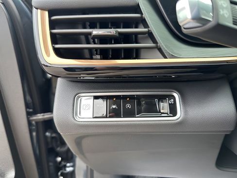 New 2026 Buick Envision Avenir image 29