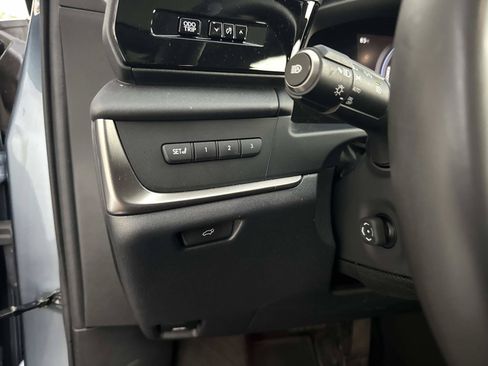 Certified 2023 Lexus RZ 450e Premium w/ Accessory Package (2T) AWD/4WD image 33