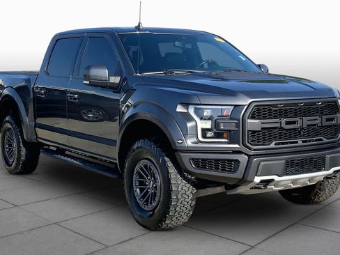 Used 2019 Ford F150 Raptor w/ Equipment Group 802A Luxury AWD/4WD image 3