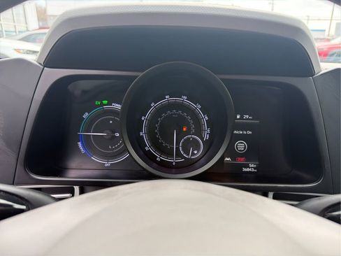 Used 2022 Hyundai Elantra Blue image 17