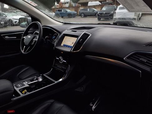 Used 2020 Ford Edge Titanium w/ Equipment Group 301A image 25
