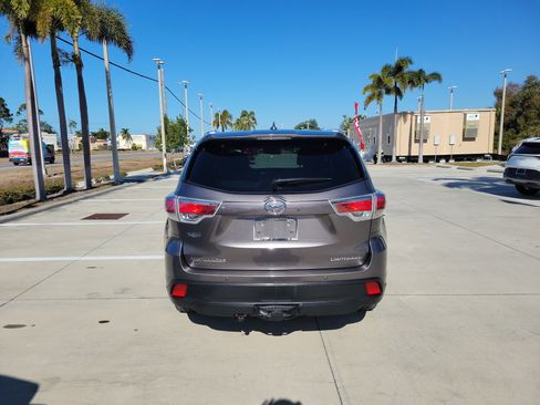 Used 2014 Toyota Highlander Limited image 5