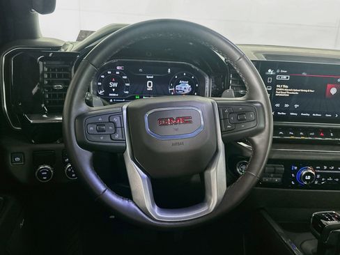 Used 2024 GMC Sierra 1500 SLT w/ SLT Premium Plus Package RWD image 18