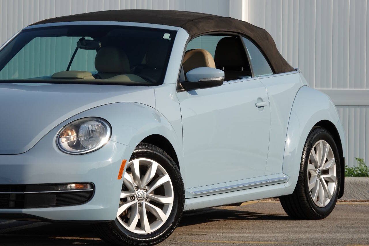 Used 2014 Volkswagen Beetle TDI FWD image 8