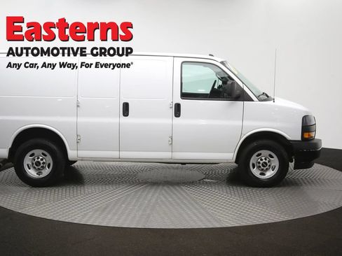 Used 2020 GMC Savana 3500 w/ Driver Convenience Package RWD image 45