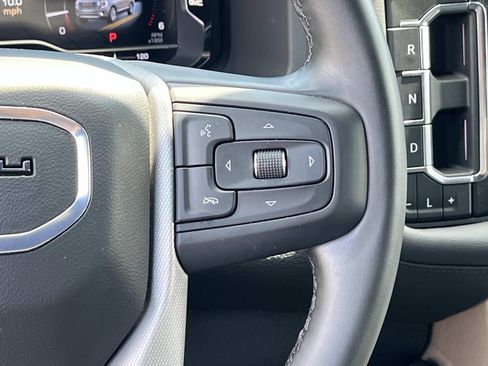 Used 2024 GMC Yukon XL Denali AWD/4WD image 34