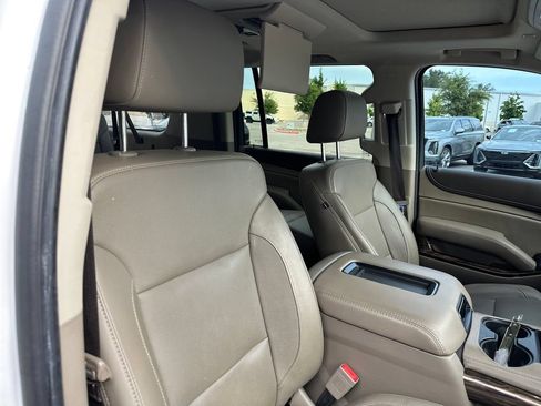 Used 2020 GMC Yukon XL SLT w/ Premium Edition RWD image 38