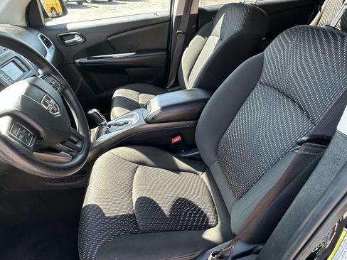 Used 2020 Dodge Journey SE FWD image 11