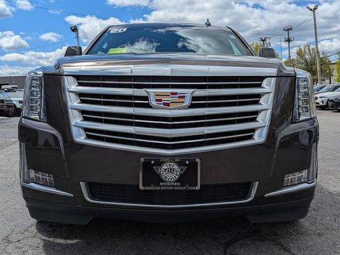 Used 2020 Cadillac Escalade Platinum AWD/4WD image 4