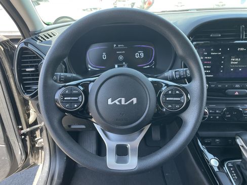 Certified 2025 Kia Soul S FWD image 24