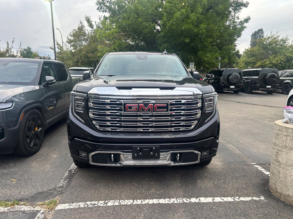 Used 2024 GMC Sierra 1500 Denali w/ Denali Reserve Package AWD/4WD image 5