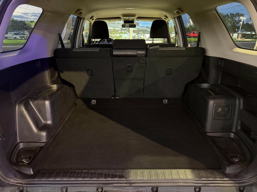 Used 2014 Toyota 4Runner SR5 AWD/4WD image 23