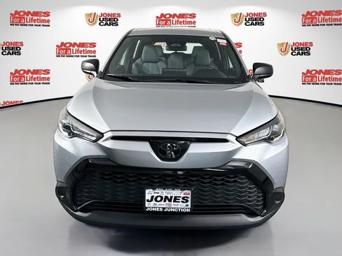 Used 2023 Toyota Corolla Cross AWD Hybrid image 10