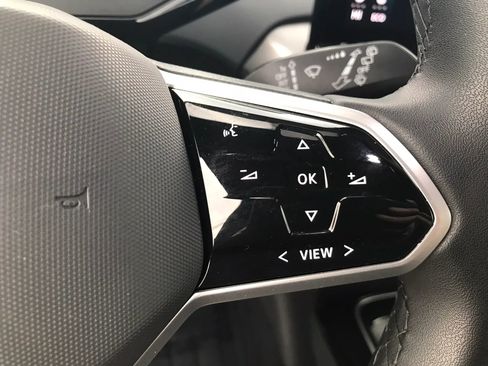 Used 2023 Volkswagen ID.4 Pro S Plus image 19