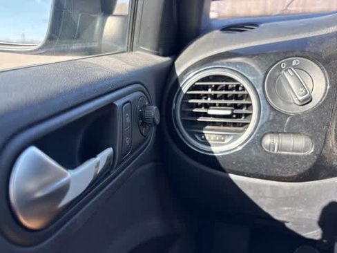 Used 2013 Volkswagen Beetle 2.5 image 11
