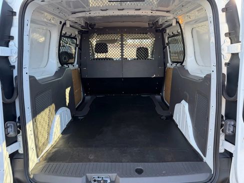 Used 2022 Ford Transit Connect XL image 15