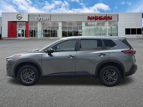 Used 2023 Nissan Rogue S FWD image 4