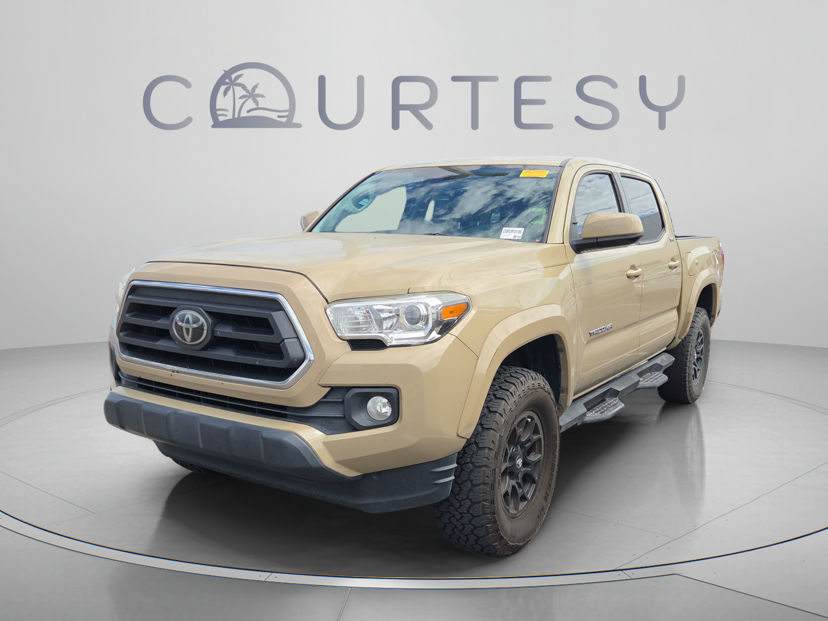 Used 2020 Toyota Tacoma SR5 RWD image 1