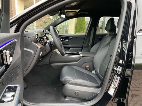 Certified 2025 Mercedes-Benz GLC 300 4MATIC image 25