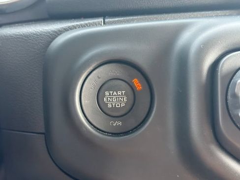 Used 2023 Jeep Wrangler Unlimited Sahara w/ Cold Weather Group AWD/4WD image 23