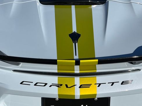 Used 2023 Chevrolet Corvette Stingray Premium Conv w/ Z51 Performance Package image 12