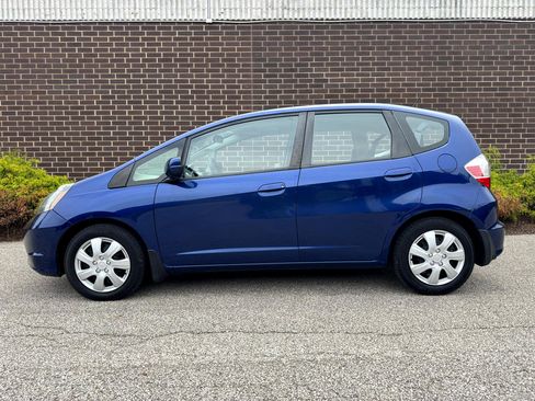 Used 2013 Honda Fit image 2