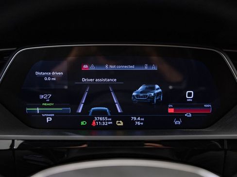 Used 2021 Audi e-tron Premium w/ Convenience Plus Package image 31