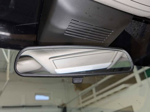 Used 2022 Nissan Sentra SV w/ SV Premium Package image 31