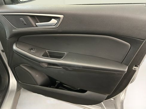 Used 2024 Ford Edge SEL image 32