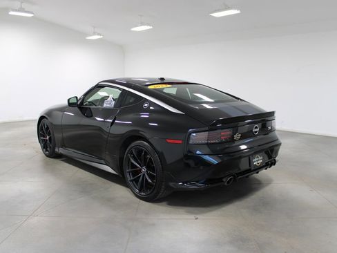 Used 2024 Nissan Z Performance w/ Floor Mat Package RWD image 7