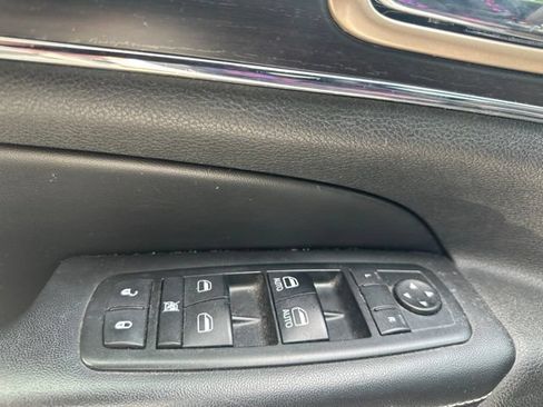 Used 2014 Jeep Grand Cherokee Limited AWD/4WD image 9