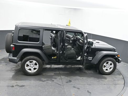 Used 2019 Jeep Wrangler Unlimited Sport S image 65