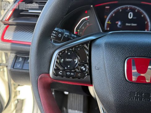 Used 2020 Honda Civic Type R image 15
