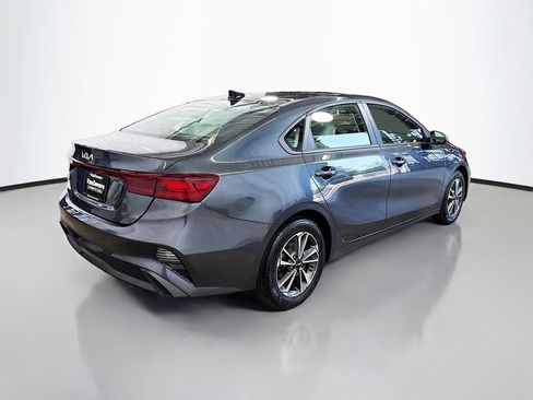 Used 2023 Kia Forte LXS w/ LXS Technology Package FWD image 9
