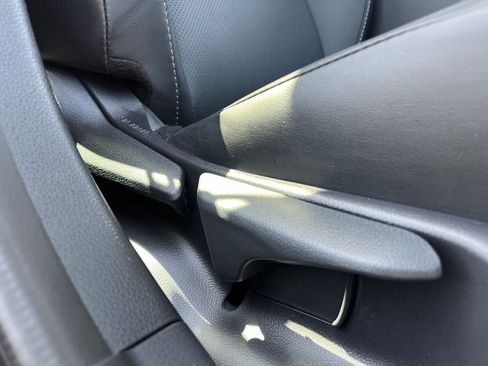 Used 2024 Toyota Prius XLE AWD/4WD image 25