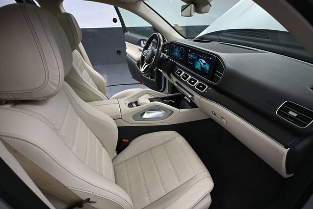 Used 2020 Mercedes-Benz GLS 580 4MATIC image 43