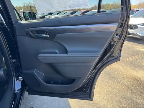 New 2026 Toyota Highlander Limited AWD/4WD image 26