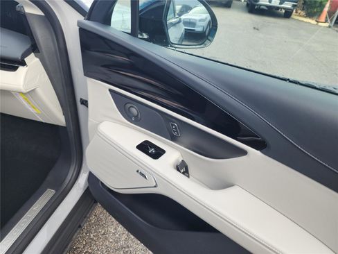 New 2026 Lincoln Nautilus Premier w/ Equipment Group 102A image 24