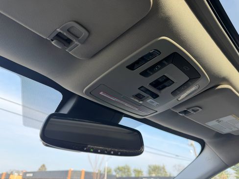 Used 2023 Toyota Sienna XLE image 14