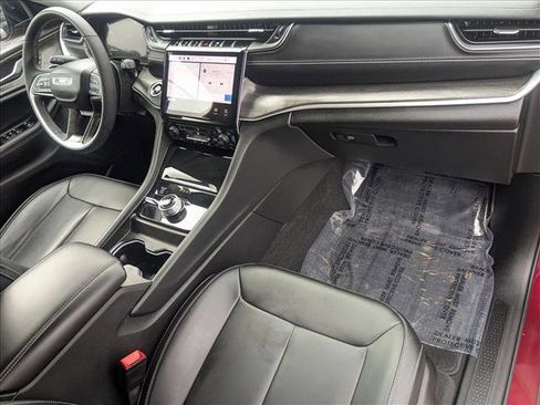 Used 2023 Jeep Grand Cherokee Limited image 23