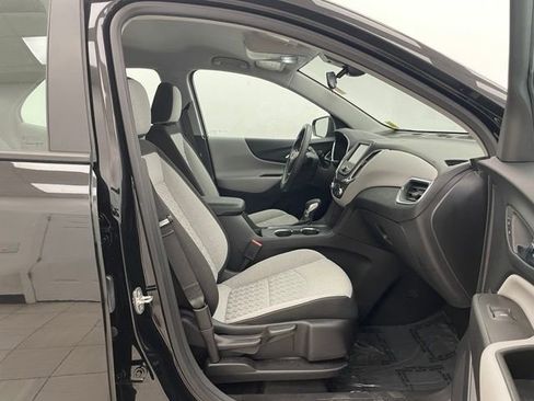 Certified 2023 Chevrolet Equinox LS w/ LPO, Floor Liner Package FWD image 15