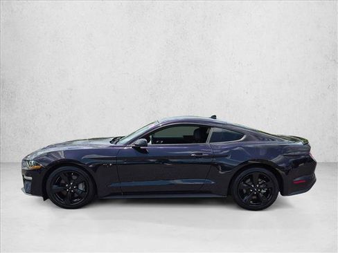 Used 2022 Ford Mustang GT Premium w/ Black Accent Package RWD image 9