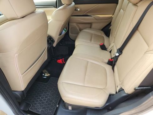 Used 2020 Mitsubishi Outlander GT AWD/4WD image 10
