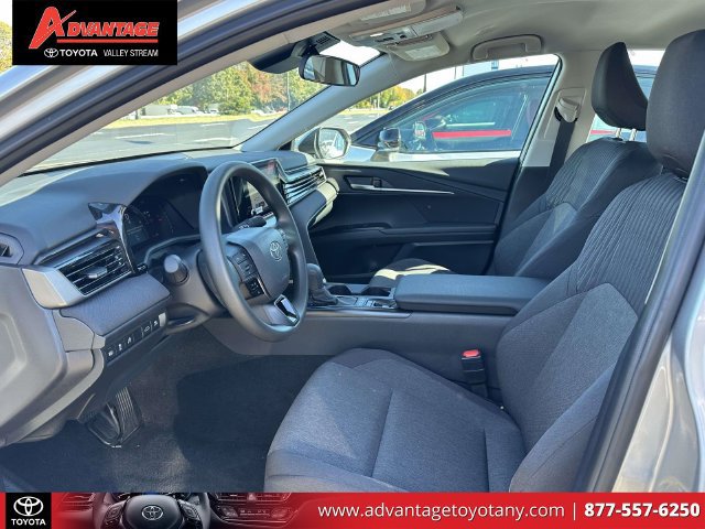 Used 2026 Toyota Camry LE AWD/4WD image 19