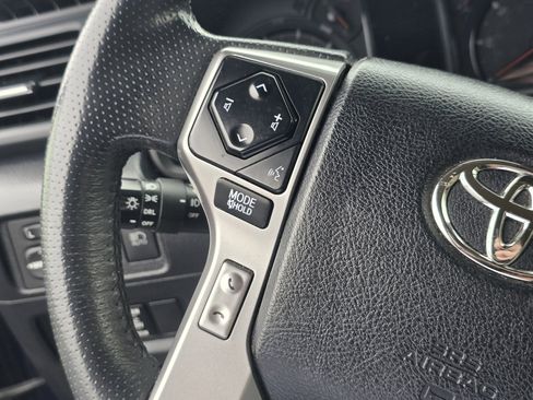 Used 2020 Toyota 4Runner SR5 image 23