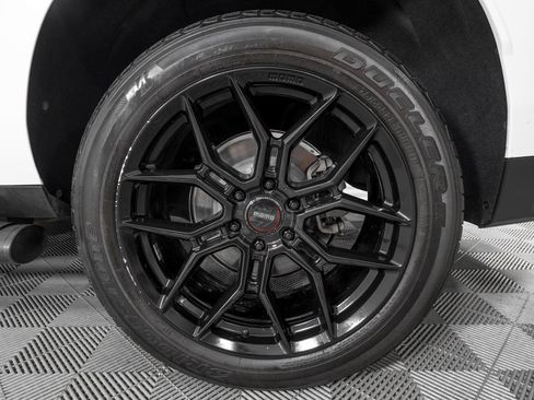 Used 2022 Chevrolet Suburban Z71 w/ Z71 Off-Road Package AWD/4WD image 33