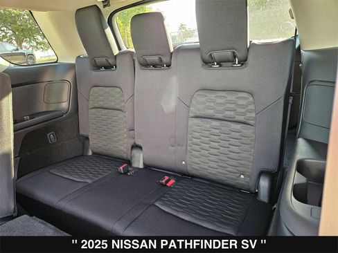 New 2025 Nissan Pathfinder SV image 18