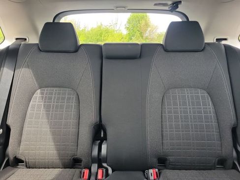 Used 2023 Honda HR-V LX image 21