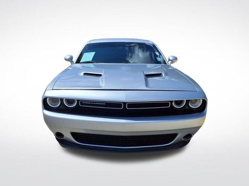 Used 2021 Dodge Challenger SXT RWD image 2
